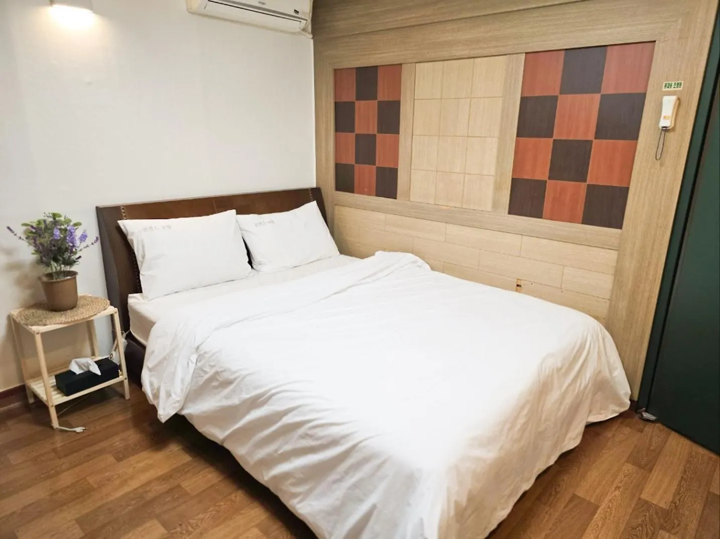 Romance Hotel Seoul 3*,