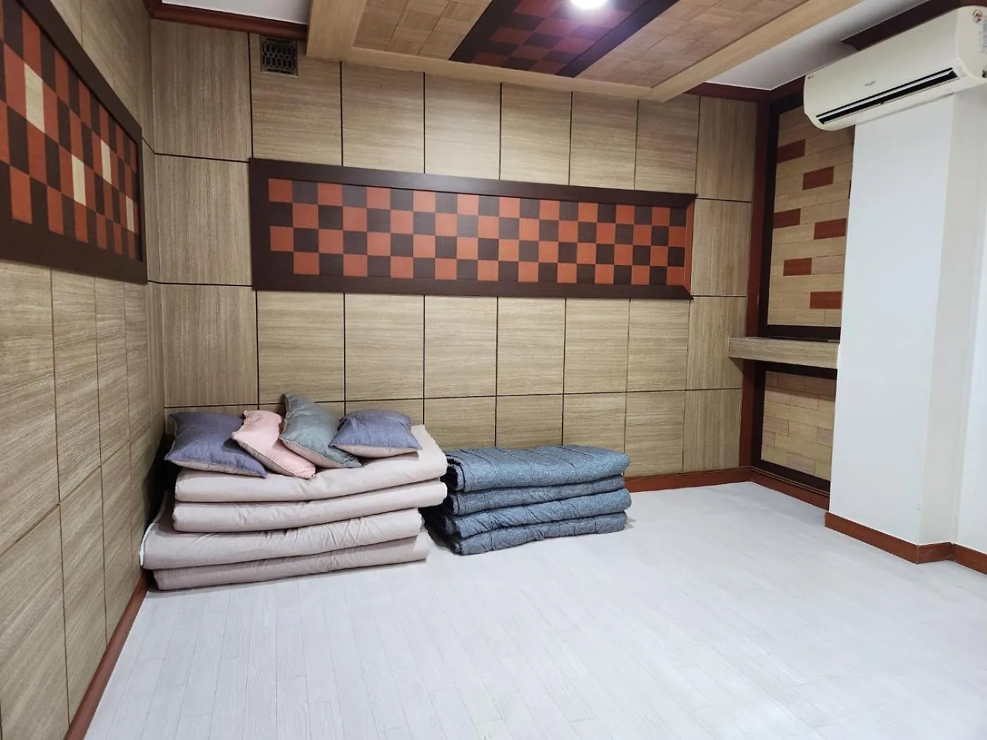 Romance Hotel Seoul